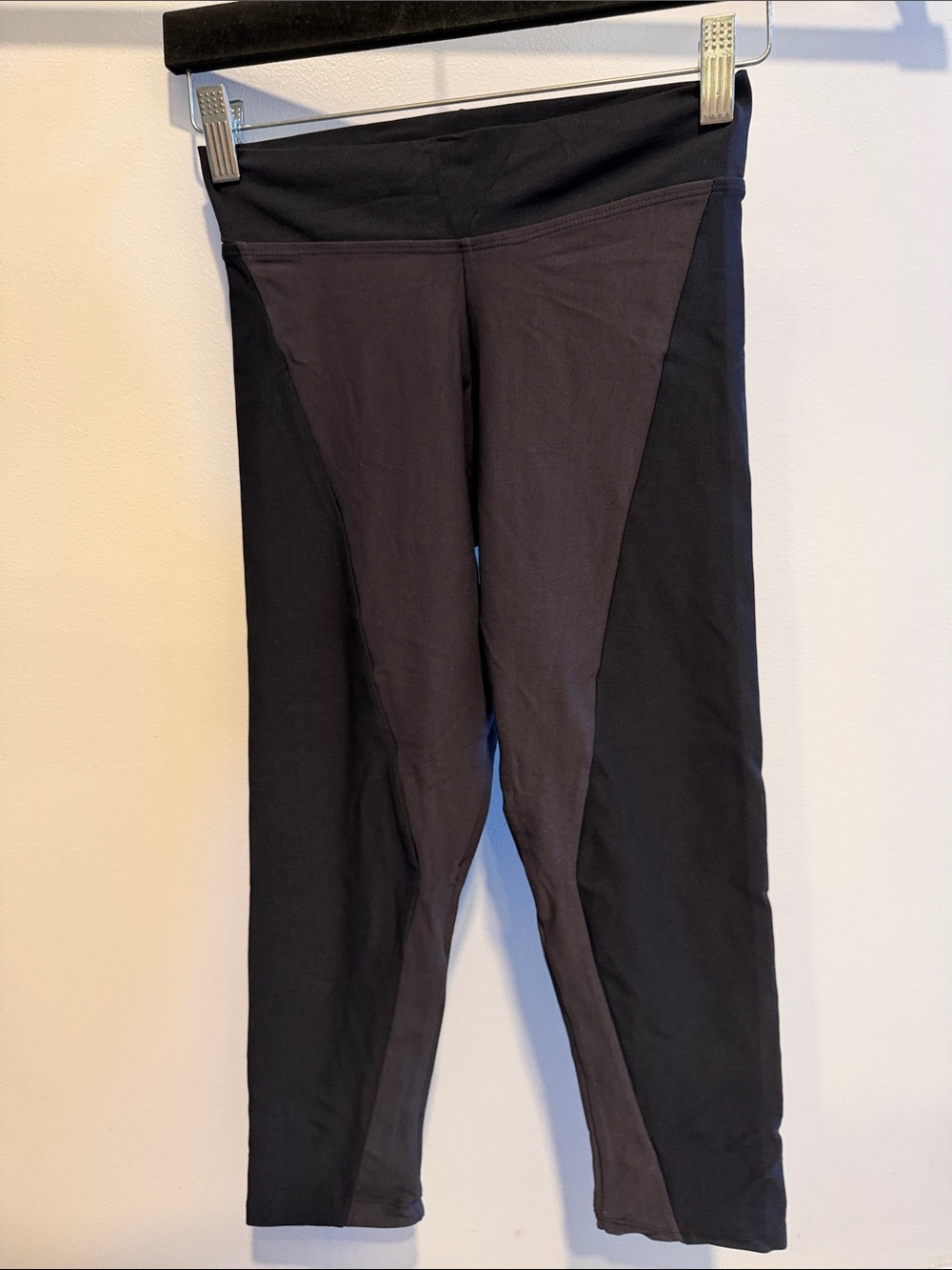 Women's Two-Tone Black and Charcoal Performance Leggings